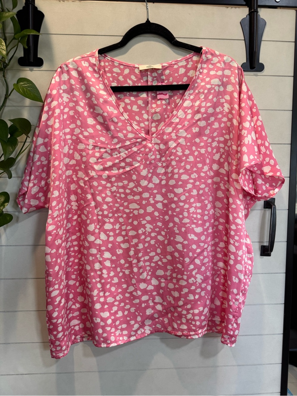 entro Pink and White Abstract Dot V-Neck Blouse